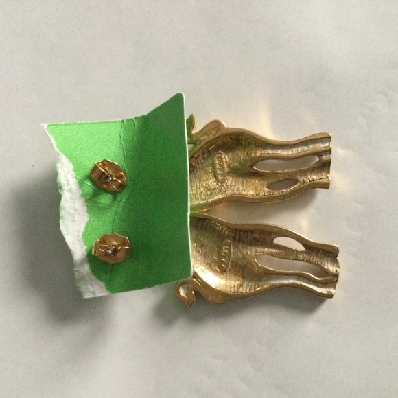 Avon Giraffe Earrings Vintage Dangle Jungle Animal White Enamel Spots - Picture 3 of 4